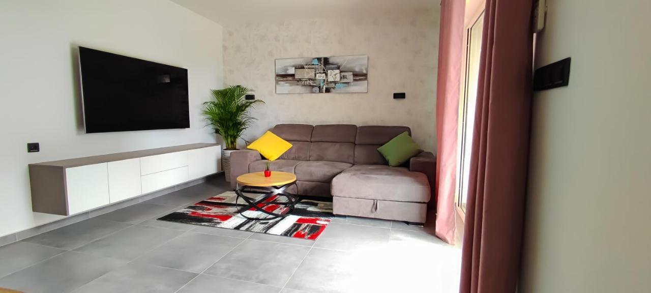 Apartment Denis Krk Town Extérieur photo